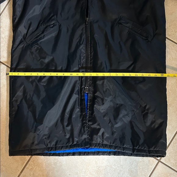 Swim, Surf, and Dive Hooded Parka with dive flag logo. Large. - Picture 7 of 8